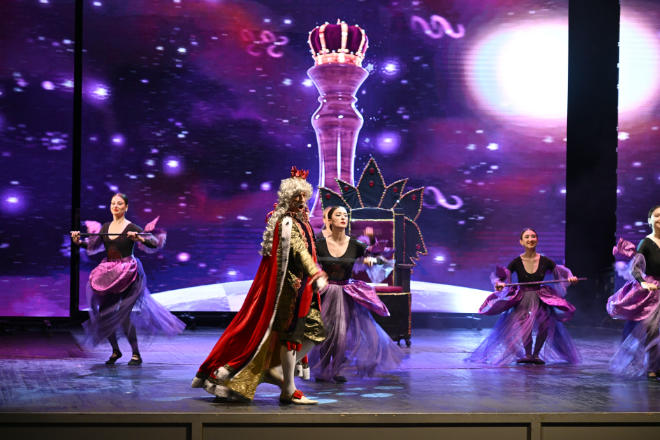 Leyla Əliyeva və Alona Əliyeva Akademik Musiqili Teatrda “Balaca şahzadə” əsəri əsasında hazırlanmış eyniadlı tamaşanı izləyiblər (FOTO)