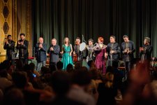 Lusern sarayında Azərbaycan musiqiləri səsləndirilib (FOTO)