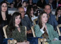 Leyla Əliyeva və Alona Əliyeva Akademik Musiqili Teatrda “Balaca şahzadə” əsəri əsasında hazırlanmış eyniadlı tamaşanı izləyiblər (FOTO)