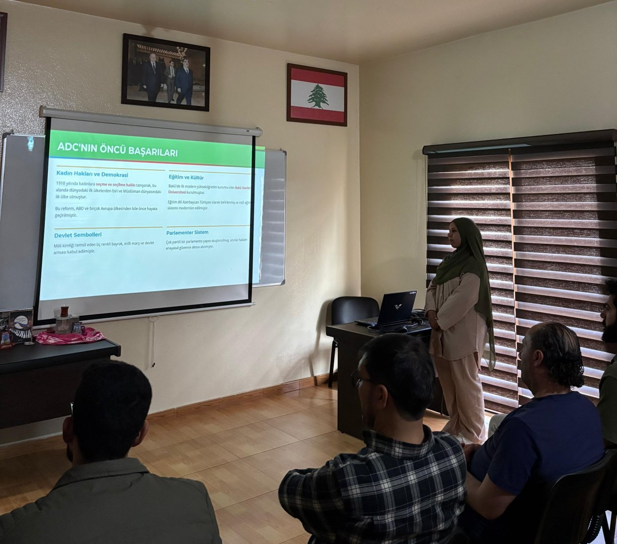 Kavaşrada yeniyetmə və gənclər "Azərbaycan" şeirini söyləyib (FOTO)