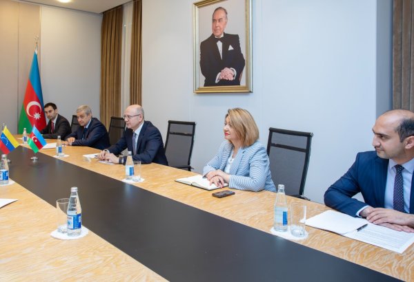 Pərviz Şahbazov Venesuela və İranın nazir müavinləri ilə görüşlər keçirib (FOTO)