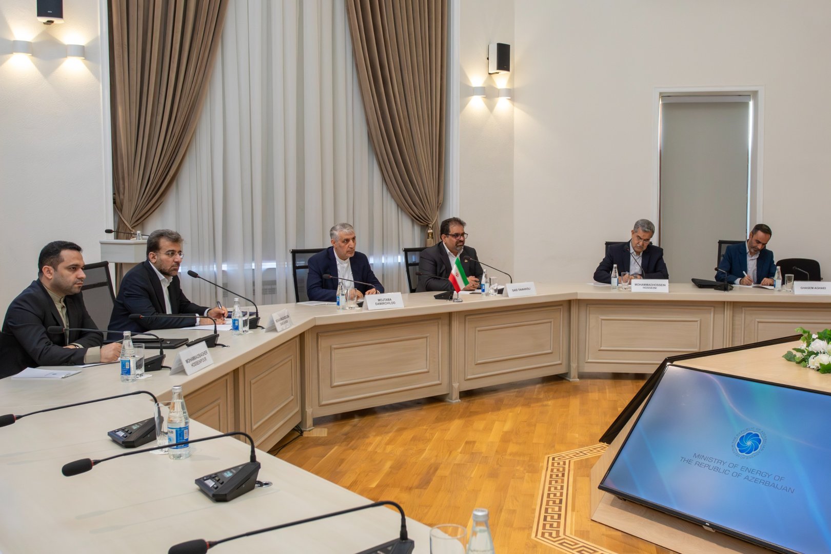 Pərviz Şahbazov Venesuela və İranın nazir müavinləri ilə görüşlər keçirib (FOTO)