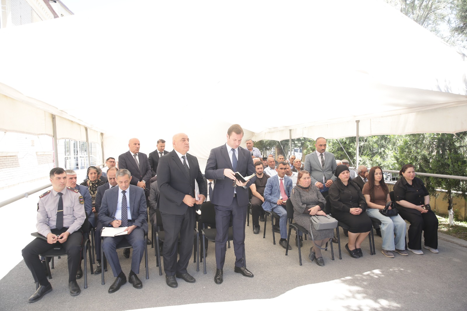 Elnur Rzayev Uzunoba kəndində sakinlərlə görüşüb (FOTO)