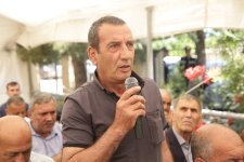 Elnur Rzayev Uzunoba kəndində sakinlərlə görüşüb (FOTO)
