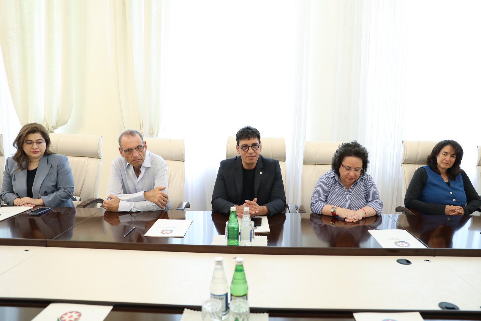 İsrailli tibb mütəxəssisləri Səhiyyə Nazirliyinin mükafatlarına layiq görülüblər (FOTO)