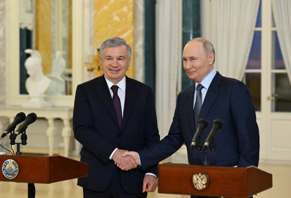 Putin Mirziyoyevə məktub göndərib