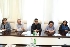 İsrailli tibb mütəxəssisləri Səhiyyə Nazirliyinin mükafatlarına layiq görülüblər (FOTO)