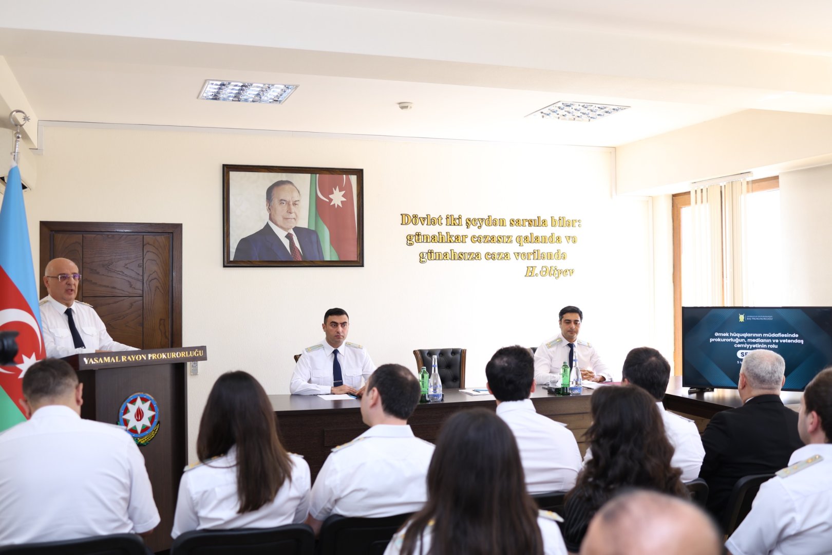 Yasamal rayon prokurorluğunda seminar və “Açıq Qapı” günü keçirilib (FOTO)