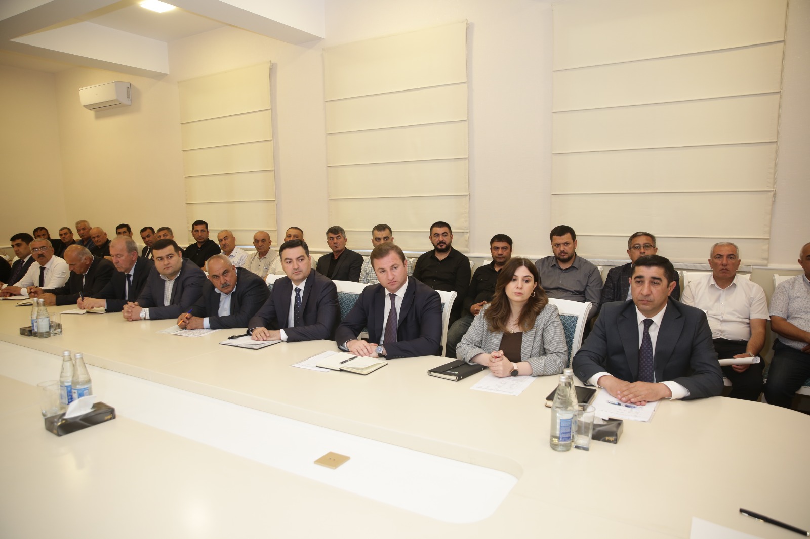 Xaçmaz Rayon İcra Hakimiyyətində Prezident İlham Əliyevin aqrar sahə ilə bağlı tapşırıqlarının icrası müzakirə edilib (FOTO)
