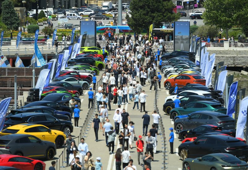 Klassik və sürət avtomobilləri festivalının birinci günü başa çatıb (FOTO/VİDEO)