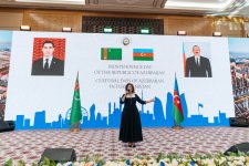Türkmənistanda Müstəqillik Günü və Azərbaycanın Mədəniyyət Günləri qeyd olunub (FOTO)