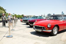 Klassik və sürət avtomobilləri festivalının birinci günü başa çatıb (FOTO/VİDEO)