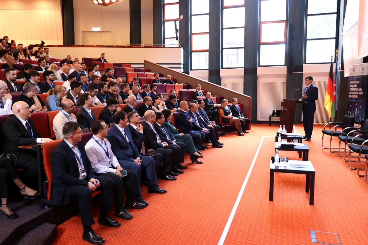 Avropada yaşayan azərbaycanlı mühəndislərin III forumu keçirilib (FOTO)