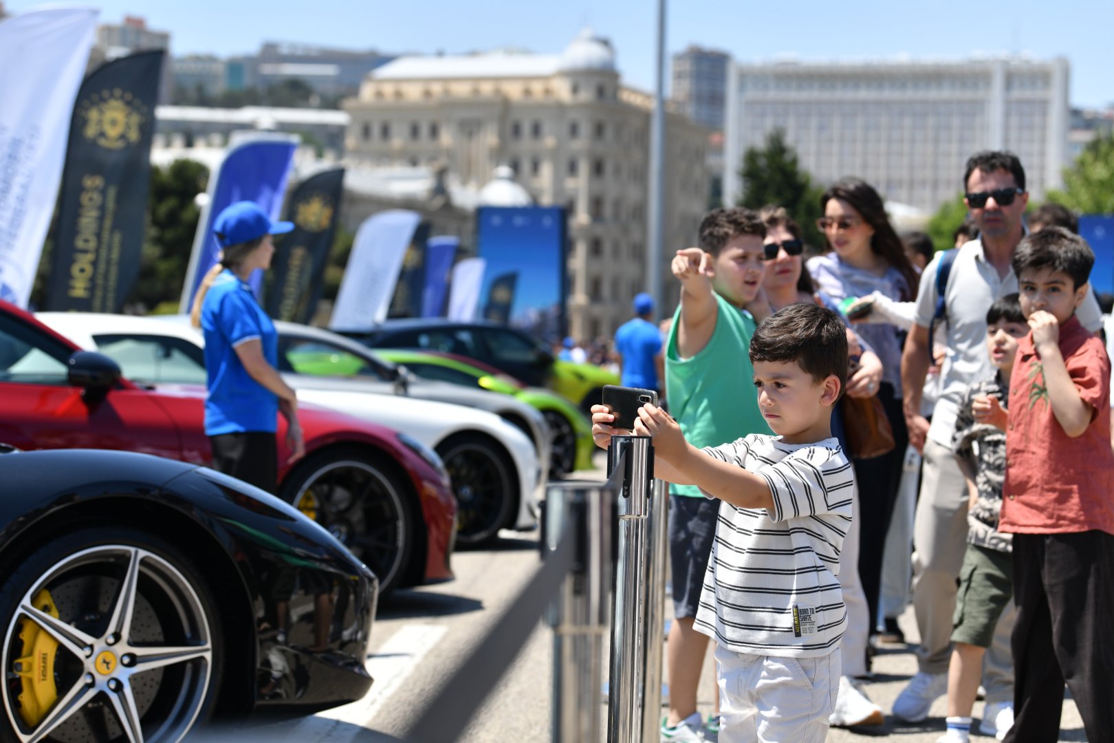 Klassik və sürət avtomobillərinin festivalı başa çatıb (FOTO/VİDEO)
