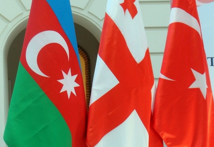 İstanbulda Türkiyə-Azərbaycan-Gürcüstan XİN rəhbərlərinin görüşü keçiriləcək