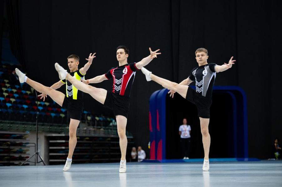 Azərbaycan gimnastları beynəlxalq turnirin finalına vəsiqə qazanıblar (FOTO)