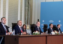 İstanbulda üçtərəfli görüş (FOTO)