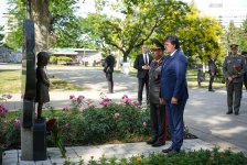Zakir Həsənov Serbiyada rəsmi səfərdədir (FOTO)