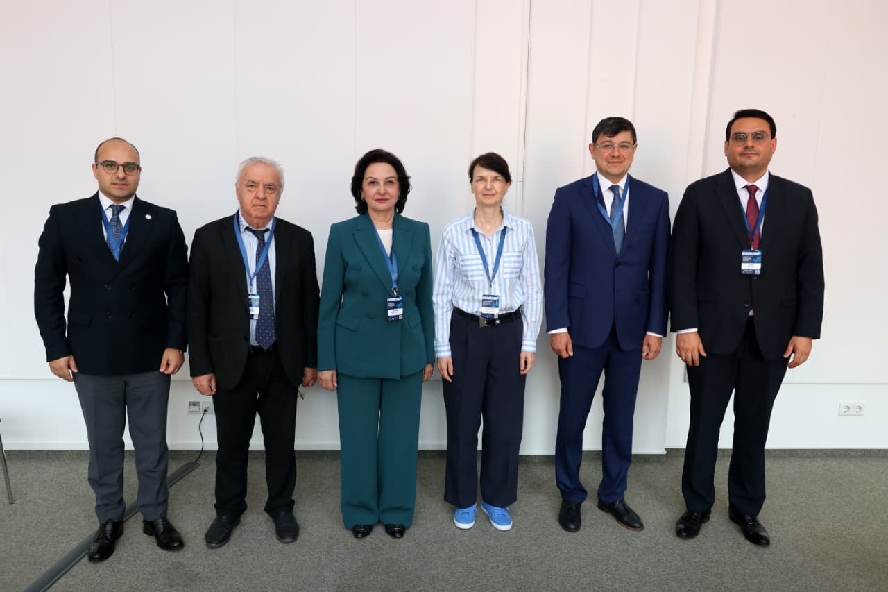 AzMİU ilə Avropanın ən böyük tədqiqat institutu arasında strateji əməkdaşlıq memorandumu imzalanıb (FOTO)
