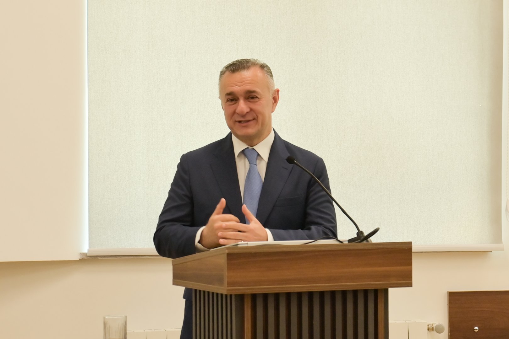 Nazirlər Qarabağ Universitetinin Klinikasında olublar (FOTO)