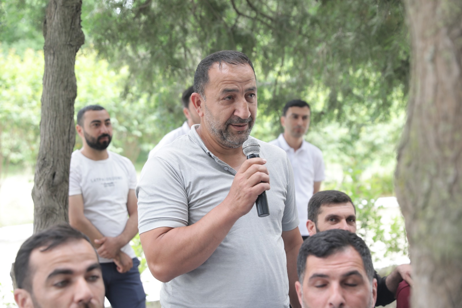 Xaçmaz rayonunda növbəti səyyar qəbul Pirquluoba kəndində keçirilib (FOTO)