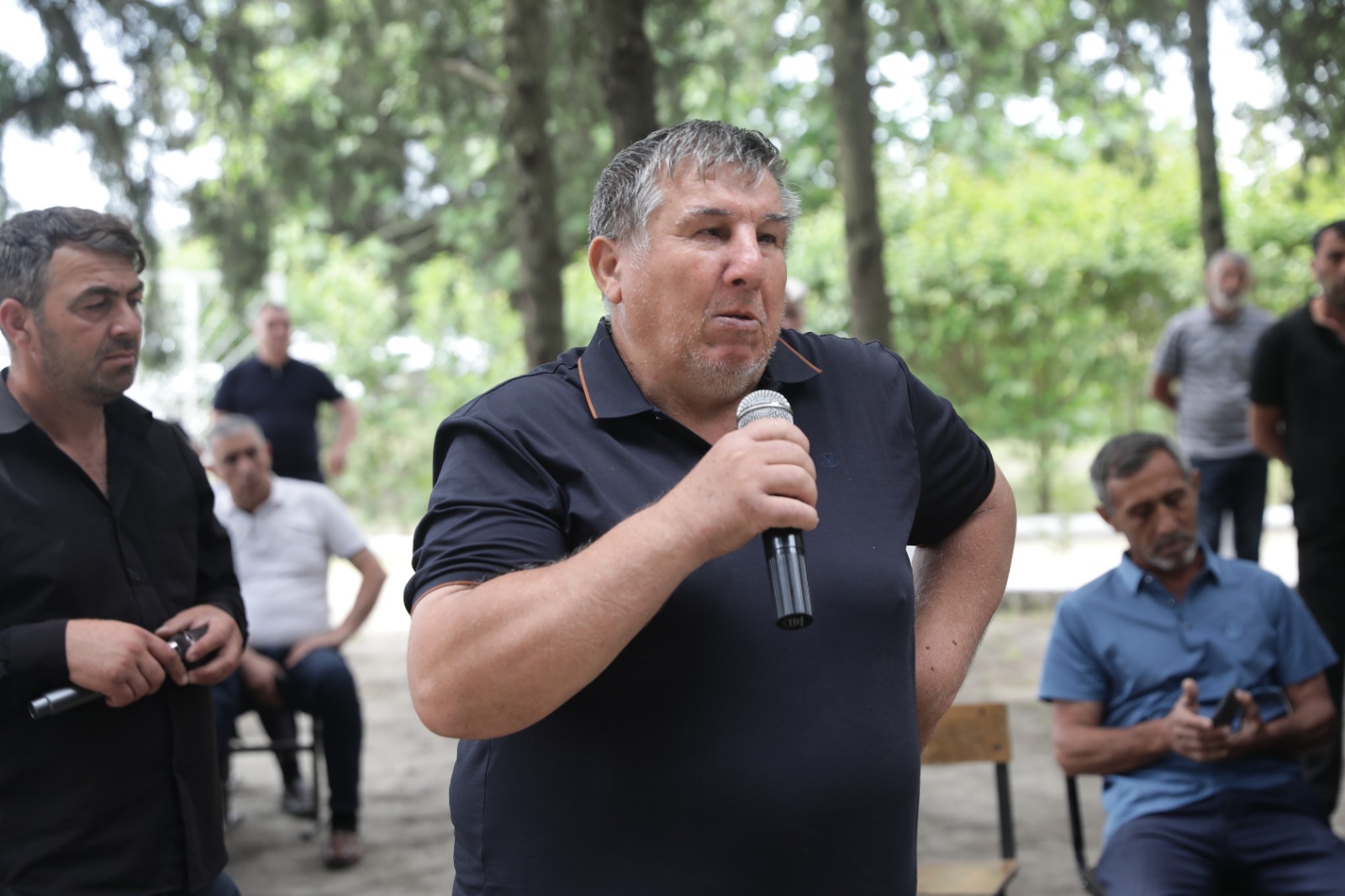 Xaçmaz rayonunda növbəti səyyar qəbul Pirquluoba kəndində keçirilib (FOTO)