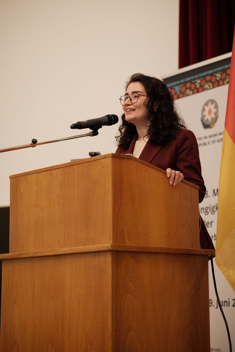 Azərbaycan diasporu Ştutqartda Müstəqillik və Milli Qurtuluş günləri münasibətilə təntənəli tədbir təşkil edib (FOTO)