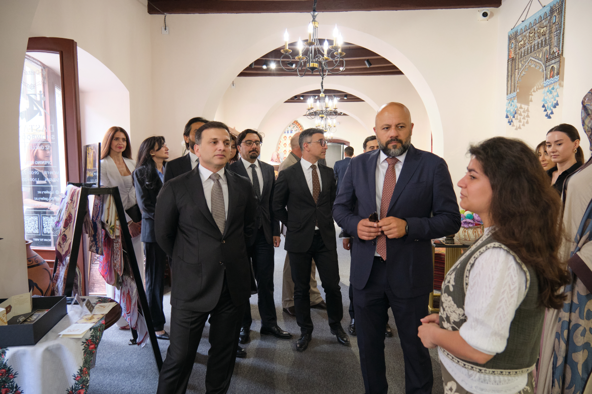 Azerconnect Group İçərişəhərdə süni intellekt əsaslı həllər tətbiq edəcək (FOTO)
