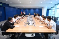 Rövşən Nəcəf SOCAR-ın minifutbol komandası ilə görüşüb