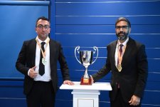 Rövşən Nəcəf SOCAR-ın minifutbol komandası ilə görüşüb