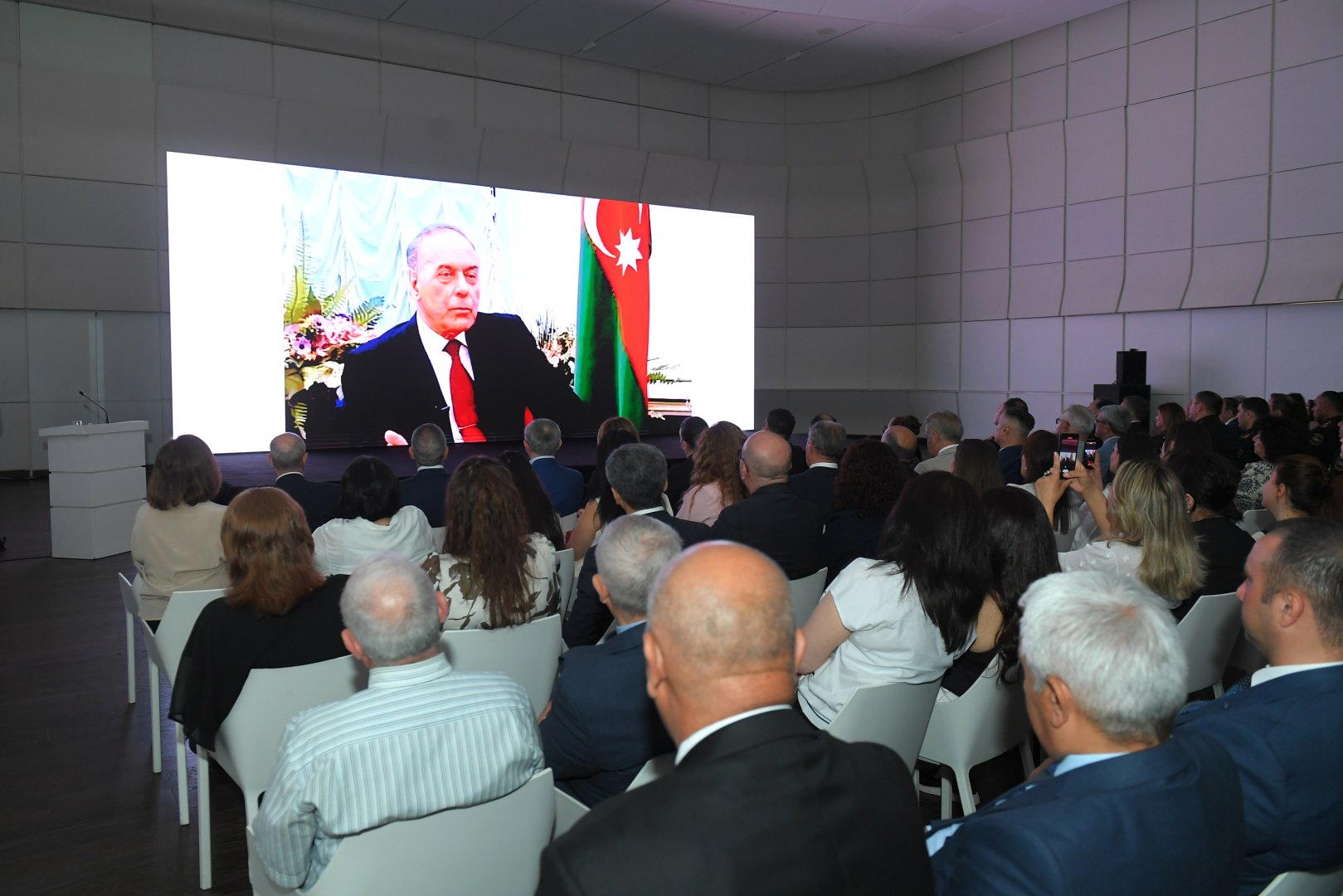 “Heydər Əliyev: Halın tərcüməsi” sənədli filminin təqdimatı olub (FOTO)