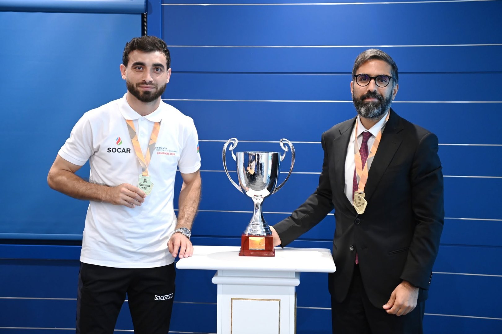 Rövşən Nəcəf SOCAR-ın minifutbol komandası ilə görüşüb
