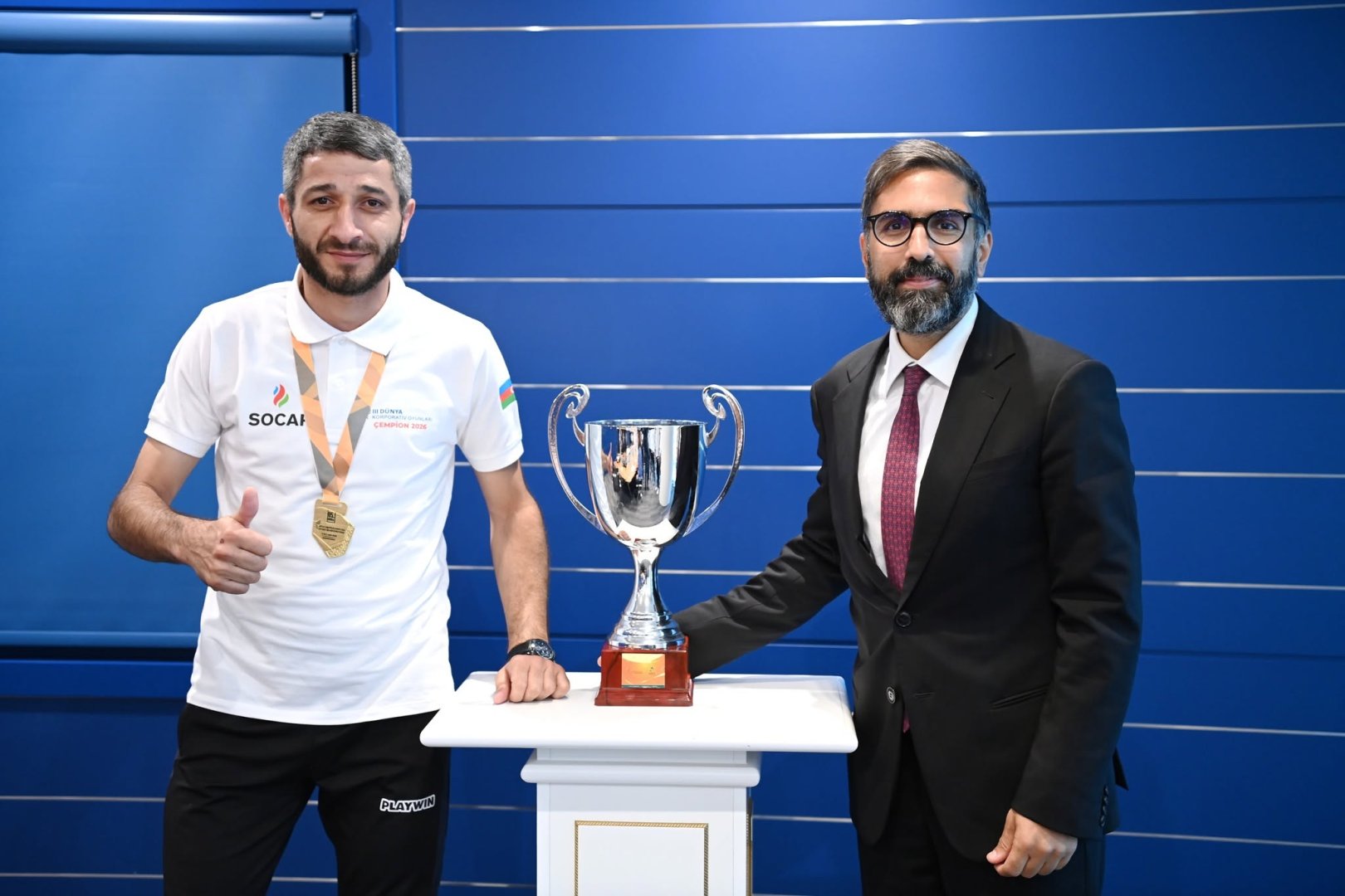 Rövşən Nəcəf SOCAR-ın minifutbol komandası ilə görüşüb