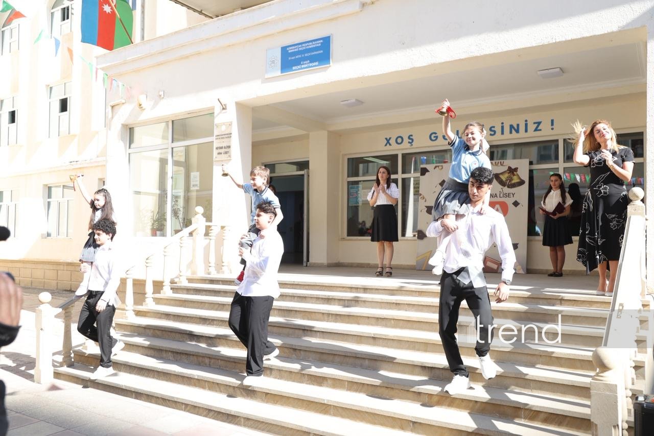 Heydər Əliyev adına Liseydə Məzun Günü keçirilib (FOTO)