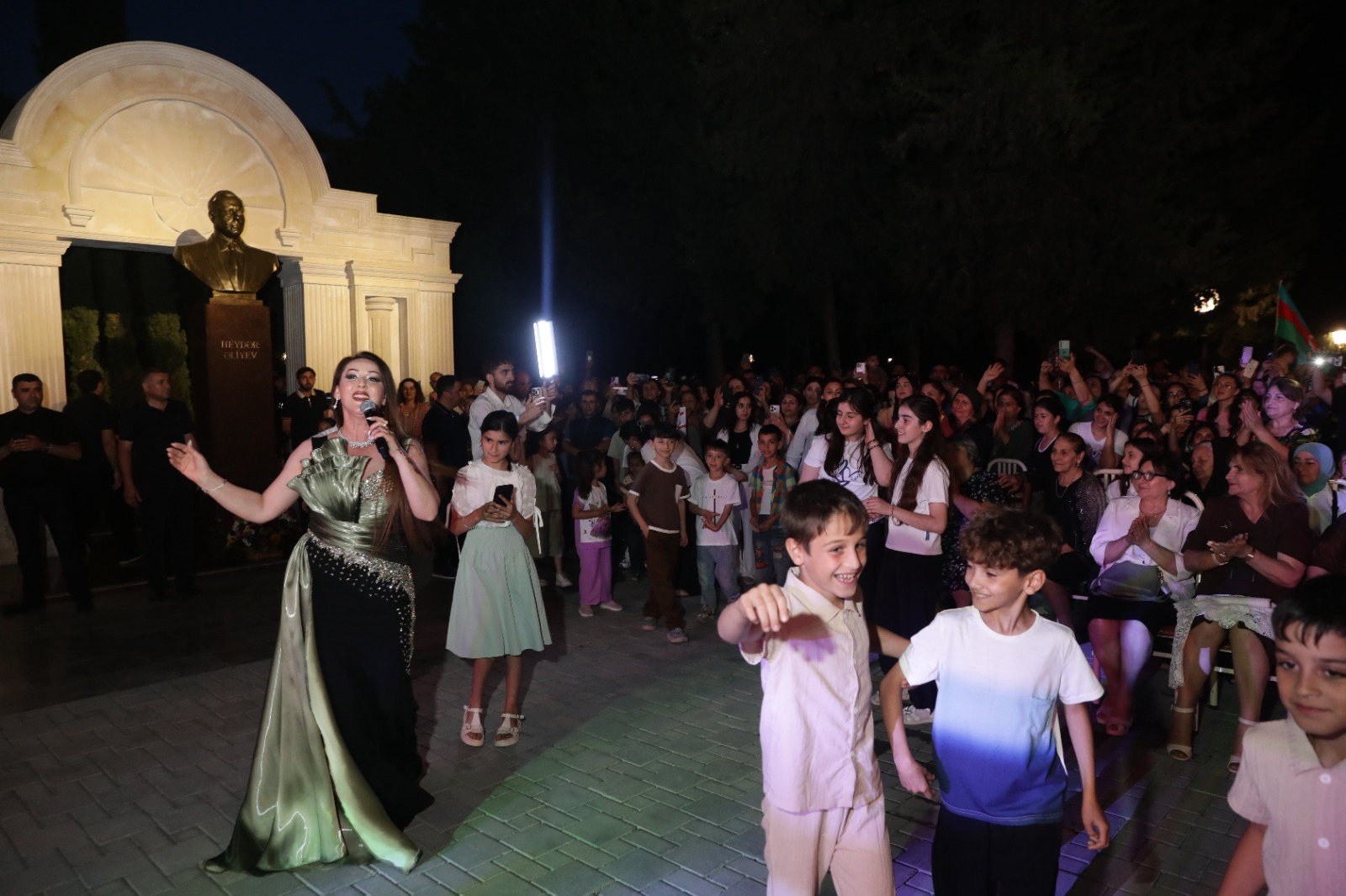 Xaçmaz rayonunda 15 İyun – Milli Qurtuluş Gününə həsr olunmuş möhtəşəm bayram konserti keçirilib (FOTO)