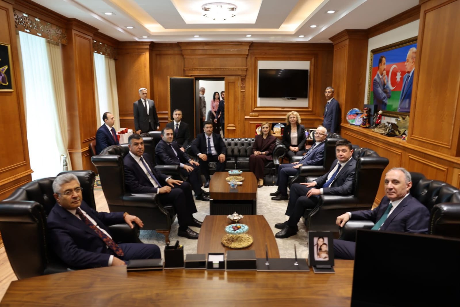 Kamran Əliyev Qarsda səfərdədir (FOTO)