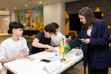 LANDAU məktəbinin şagirdləri Yelo Bank-ın təcrübə proqramında iştirak ediblər (FOTO)