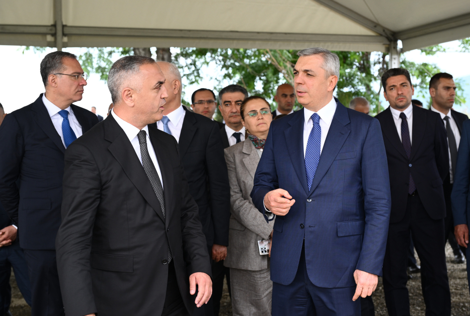 Xocalının Daşbulaq kəndində baramaçılığın inkişafı üçün yaradılmış infrastruktura baxış keçirilib (FOTO)