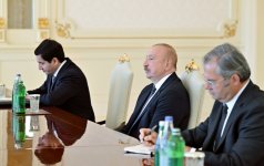 Prezident İlham Əliyev ABŞ Konqresinin Nümayəndələr Palatasının üzvünü qəbul edib (FOTO/VİDEO)
