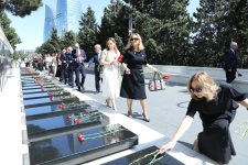 Səhiyyə Nazirliyi Tibb İşçilərinin Peşə Bayramı Gününü qeyd edib (FOTO)