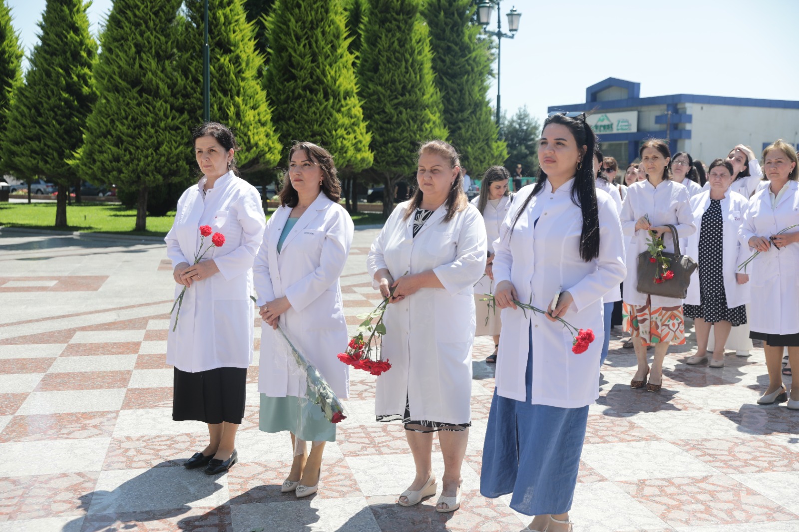 Xaçmaz rayonunda Tibb İşçilərinin Peşə Bayramı Günü qeyd olunub (FOTO)