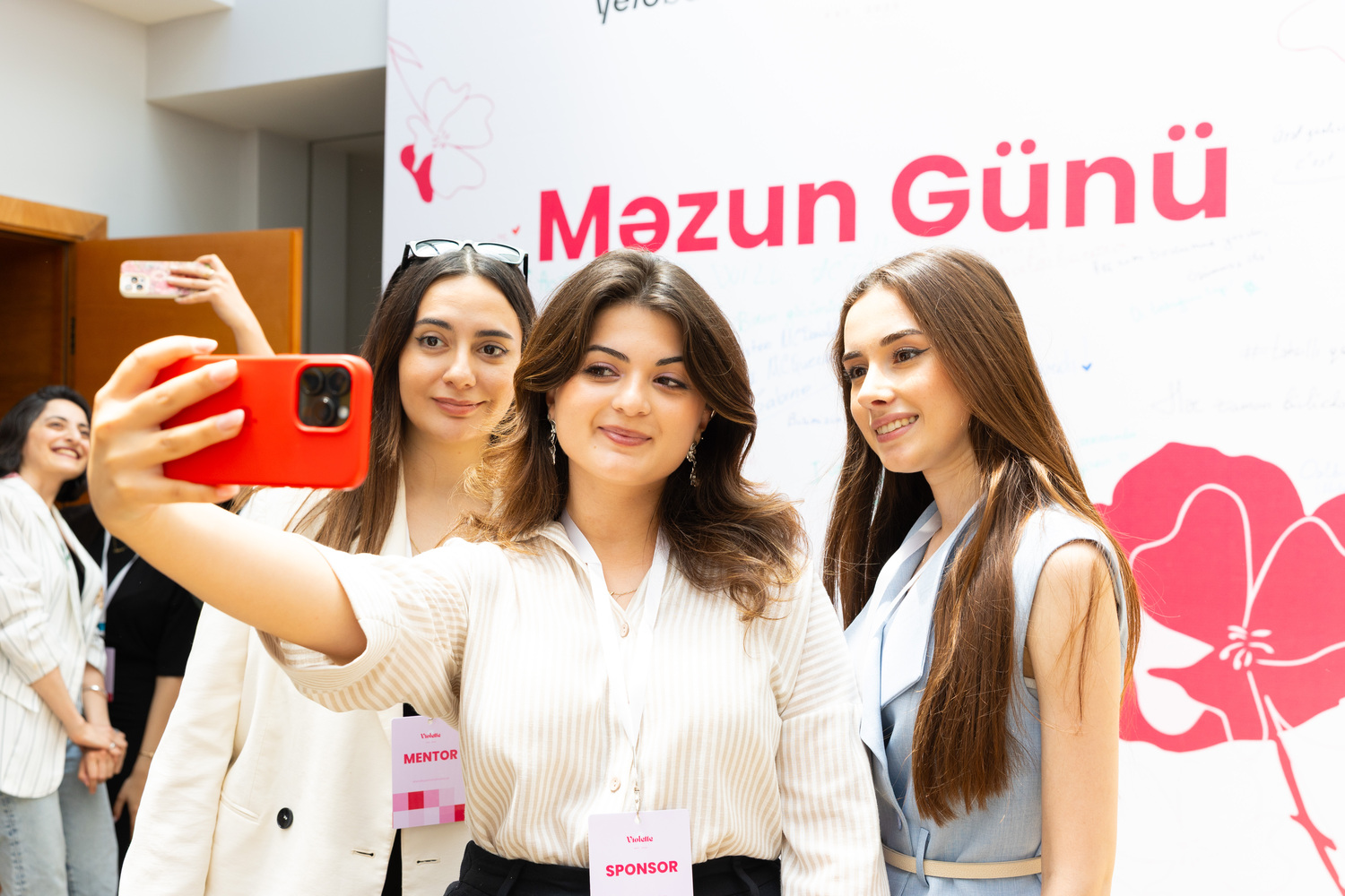 Yelo Bank gənc xanımların mentorluq proqramının məzun gününə ev sahibliyi edib (FOTO)