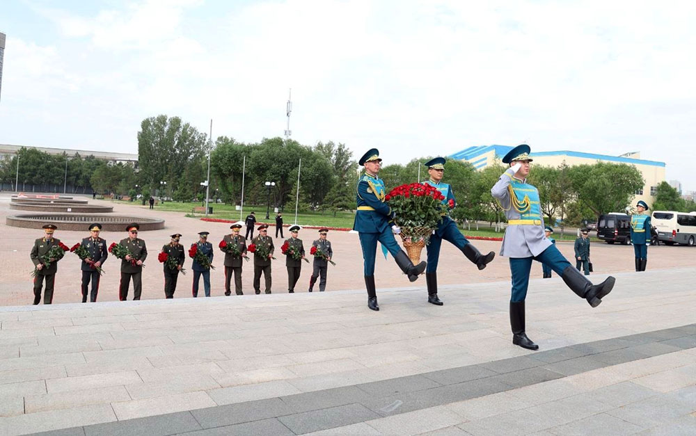 Kərim Vəliyev MDB iştirakçı dövlətləri Silahlı Qüvvələrinin Qərargah Rəisləri Komitəsinin iclasında iştirak edib (FOTO)