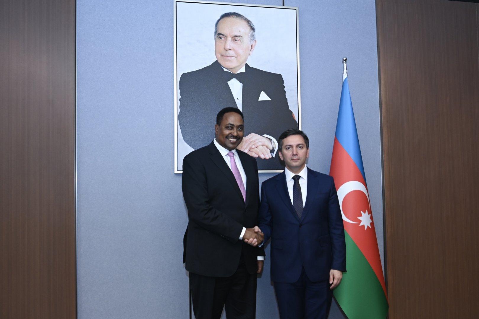 Yalçın Rəfiyev IGAD-ın icraçı direktoru ilə görüşüb (FOTO)