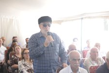 Xaçmaz Rayon İcra Hakimiyyətinin başçısı Elnur Rzayev Gülalan kəndində vətəndaşlarla görüşüb (FOTO)