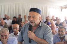 Xaçmaz Rayon İcra Hakimiyyətinin başçısı Elnur Rzayev Gülalan kəndində vətəndaşlarla görüşüb (FOTO)