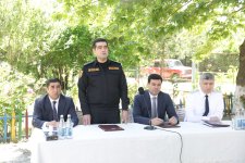 Xaçmaz Rayon İcra Hakimiyyətinin başçısı Elnur Rzayev Gülalan kəndində vətəndaşlarla görüşüb (FOTO)