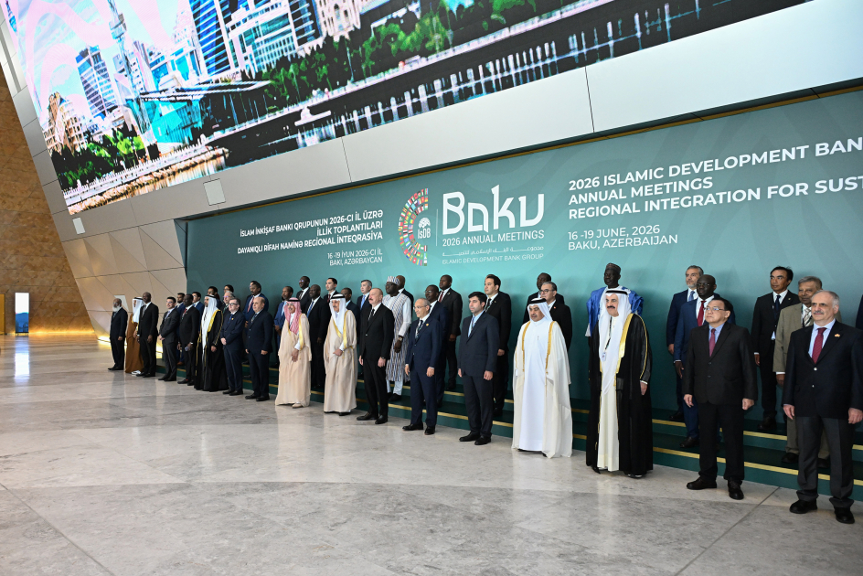 Prezident İlham Əliyevin iştirakı ilə Bakıda İslam İnkişaf Bankı Qrupunun 2026-cı il üzrə İllik Toplantılarının açılış mərasimi keçirilib (VİDEO/FOTO) (YENİLƏNİB)