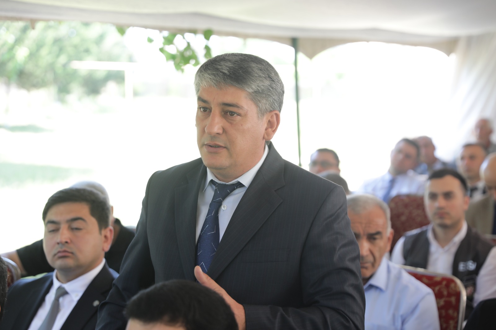 Xaçmaz Rayon İcra Hakimiyyətinin başçısı Elnur Rzayev Gülalan kəndində vətəndaşlarla görüşüb (FOTO)