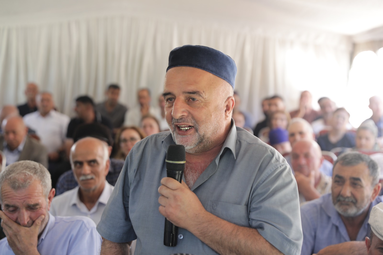 Xaçmaz Rayon İcra Hakimiyyətinin başçısı Elnur Rzayev Gülalan kəndində vətəndaşlarla görüşüb (FOTO)